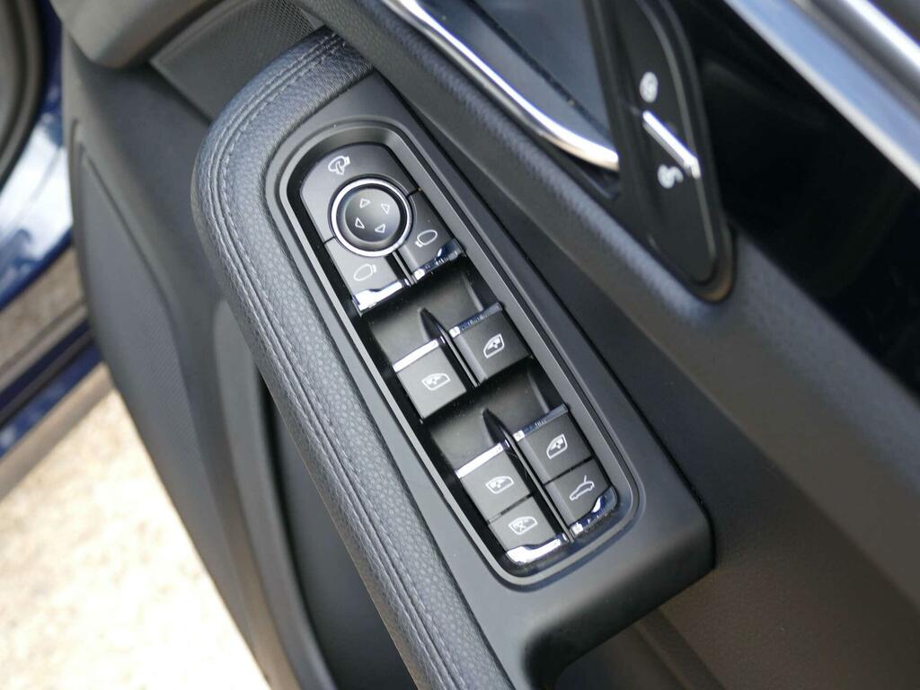 Porsche Macan D S Pdk  #38