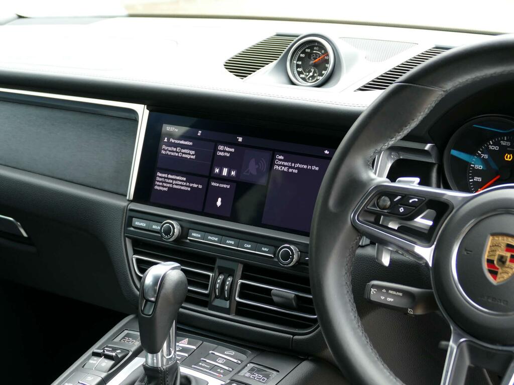 Porsche Macan 5dr Pdk Grey #19