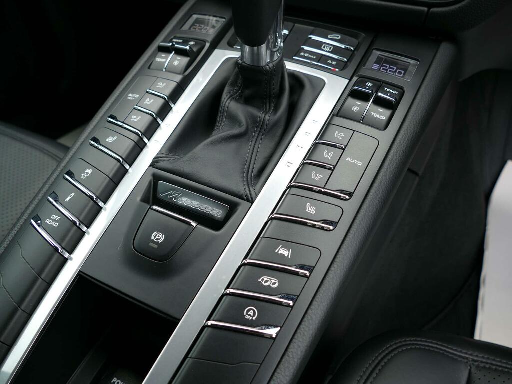 Porsche Macan 5dr Pdk Grey #36