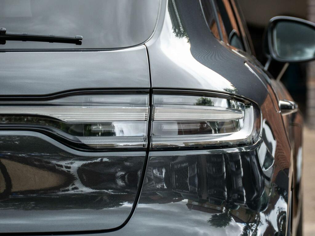 Porsche Macan 5dr Pdk Grey #16
