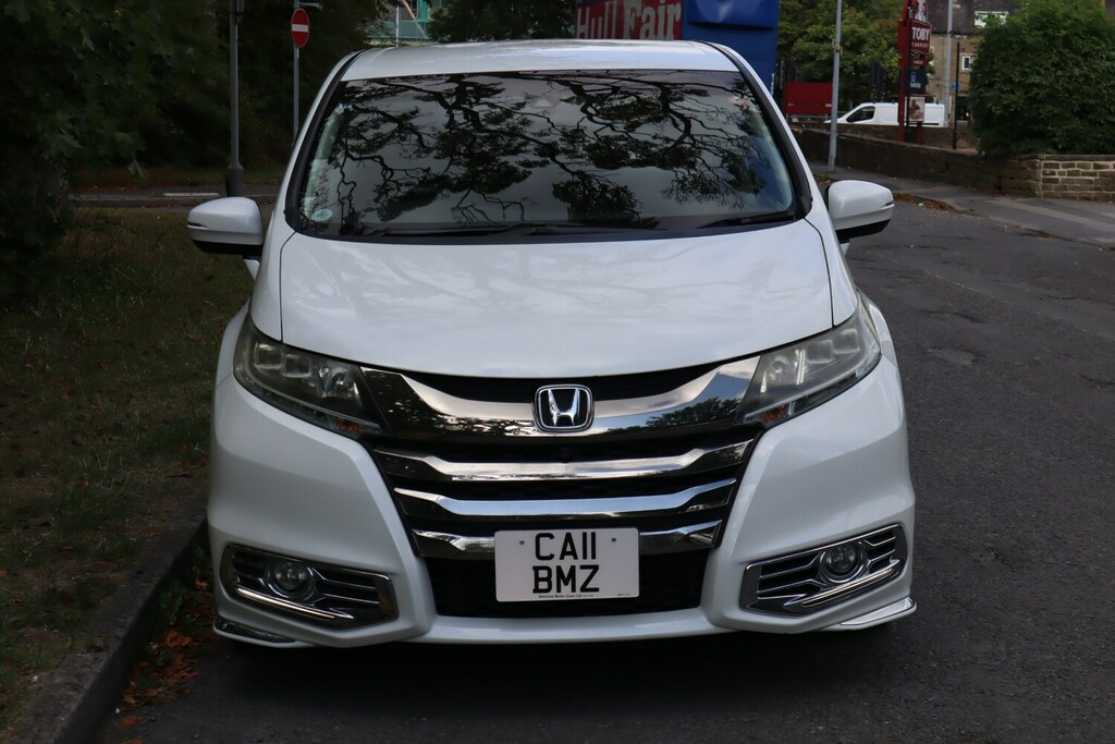 Honda Odyssey Active Hybrid Mpv Silver #8