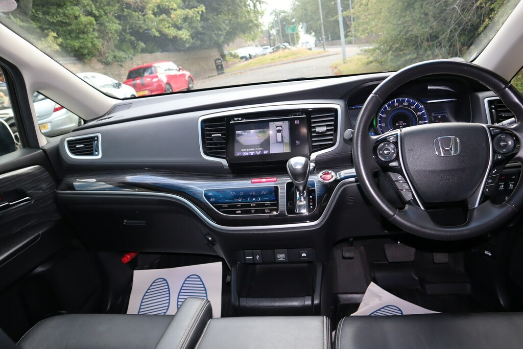 Honda Odyssey Active Hybrid Mpv Silver #15