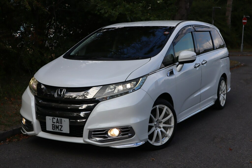 Honda Odyssey Active Hybrid Mpv Silver #30