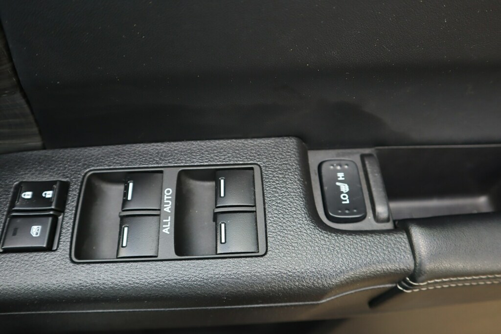 Honda Odyssey Active Hybrid Mpv Silver #22