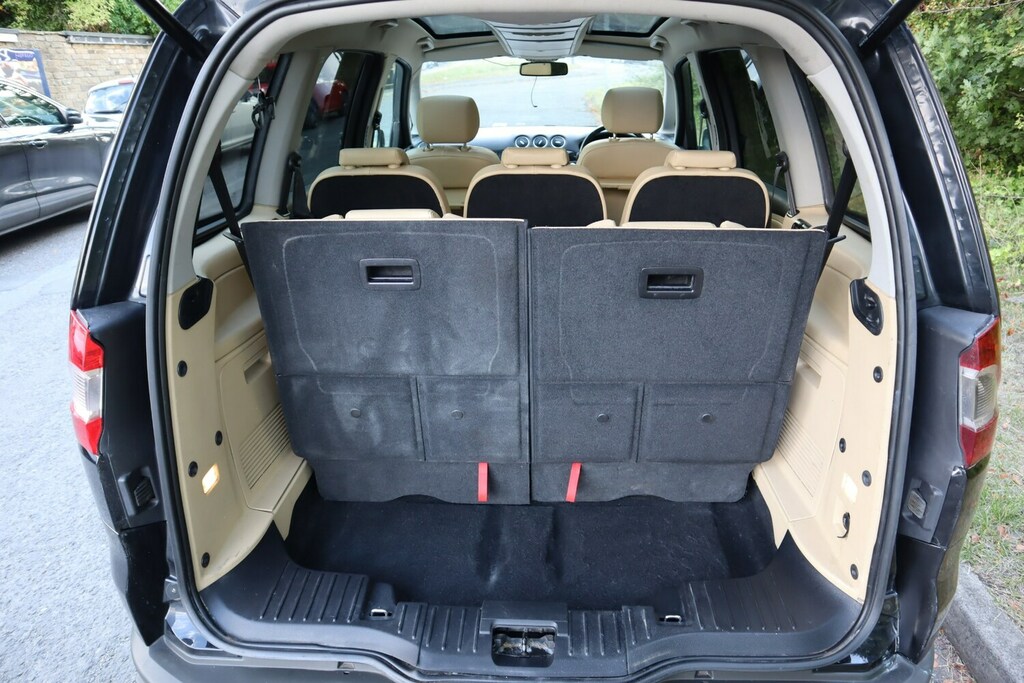 Ford Galaxy Silver #13
