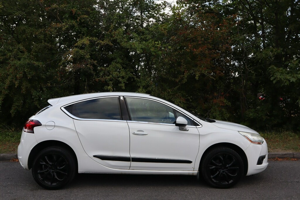 Citroen DS4 1.6 Hdi Dstyle White #2