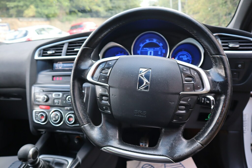 Citroen DS4 Hatchback White #14