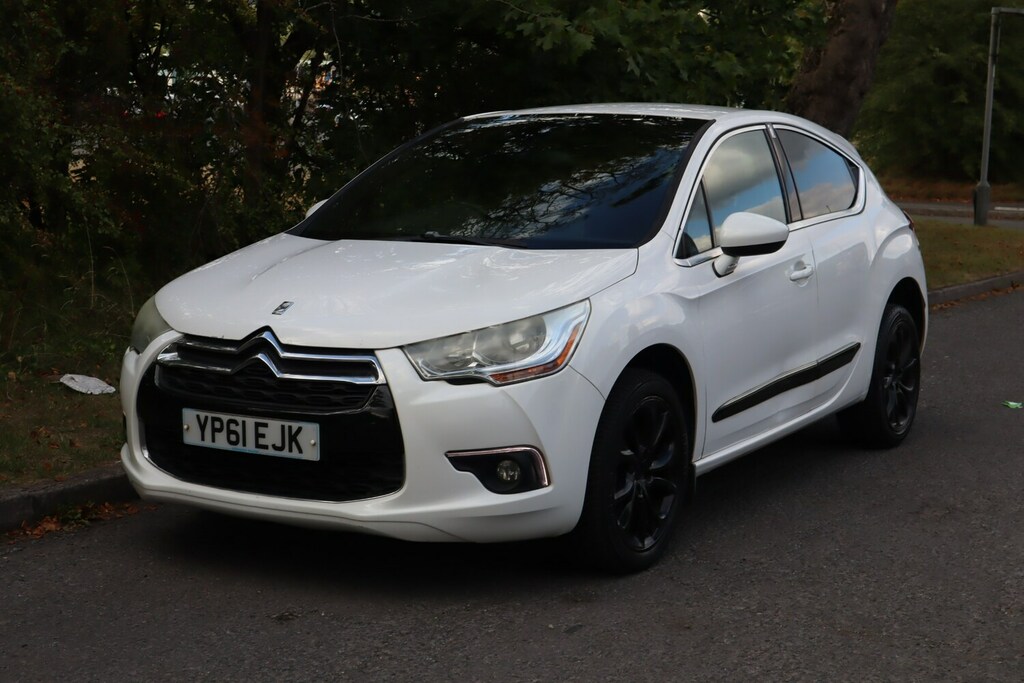 Citroen DS4 Hatchback White #7