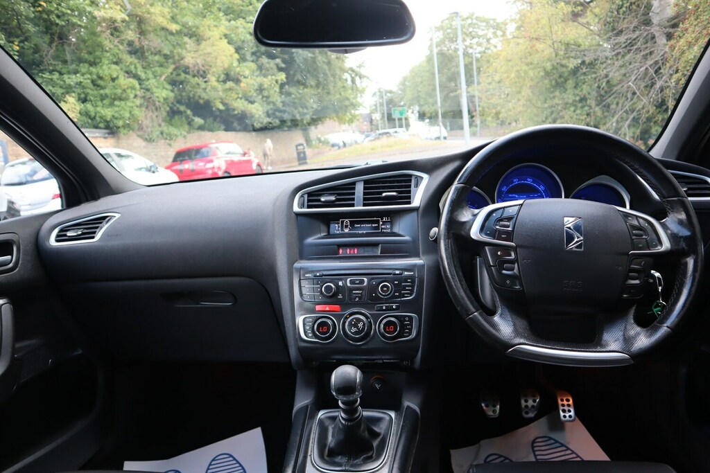Citroen DS4 Hatchback White #13
