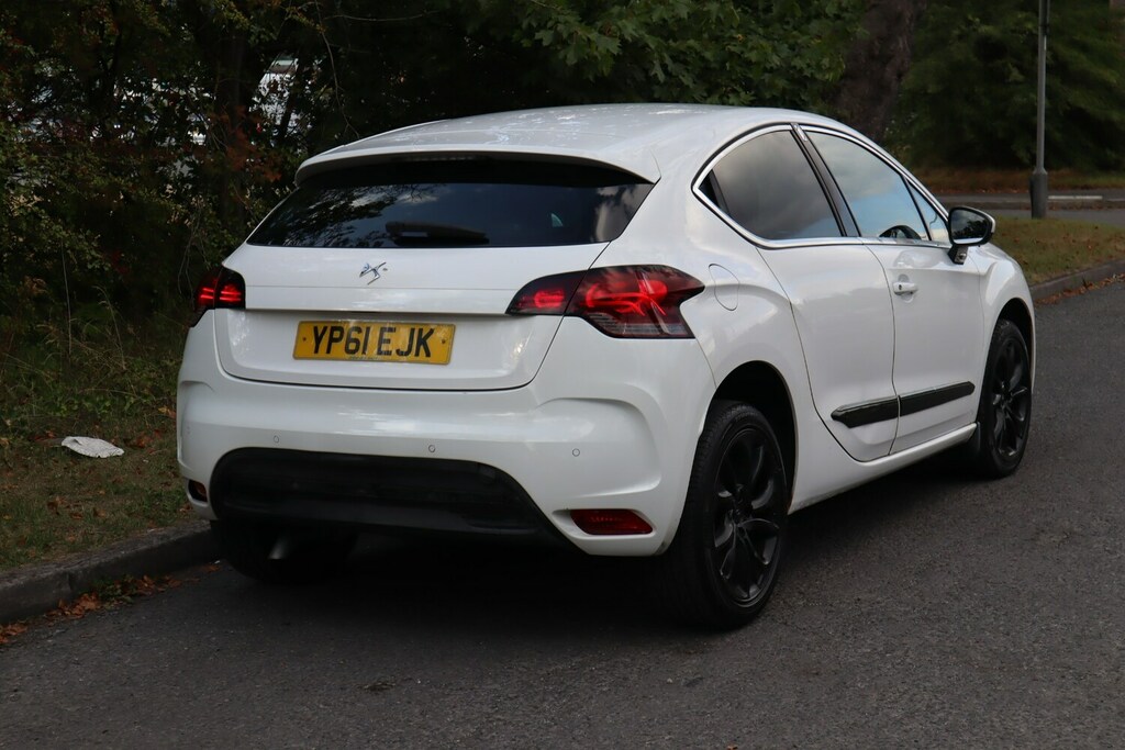Citroen DS4 1.6 Hdi Dstyle White #3