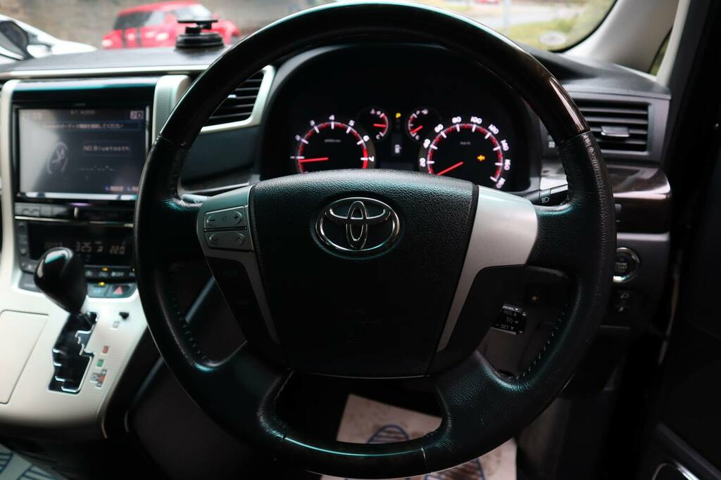 Toyota Vellfire Mpv Black #16