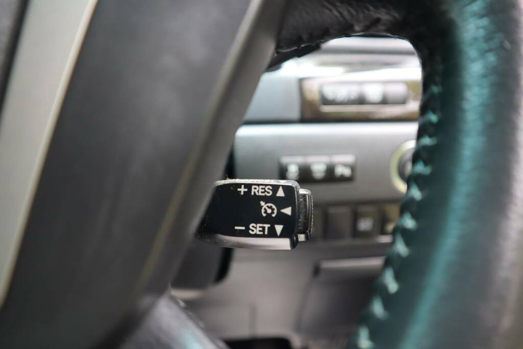 Toyota Vellfire Mpv Black #19