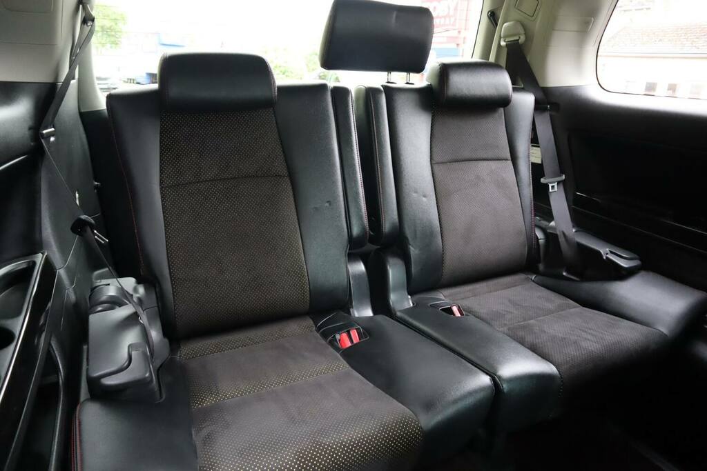 Toyota Vellfire Mpv Black #11