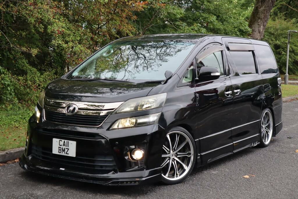 Toyota Vellfire Mpv Black #33