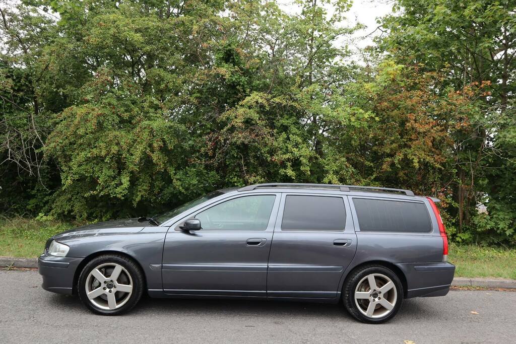 Volvo V70 V70 2.5 R Awd Geartronic 300Bhp Estate Grey #6