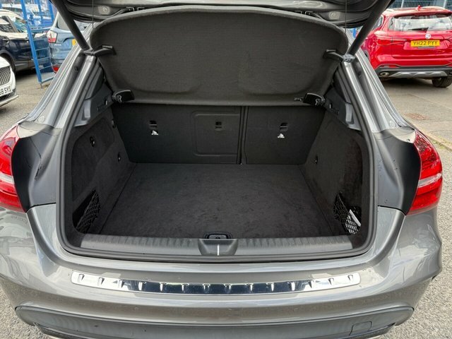 Mercedes-Benz GLA Class Blue #9