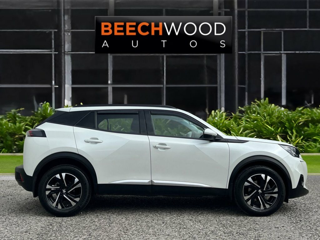 Peugeot 2008 2020 1.2 Puretech Allure Premium Suv Ea White #4
