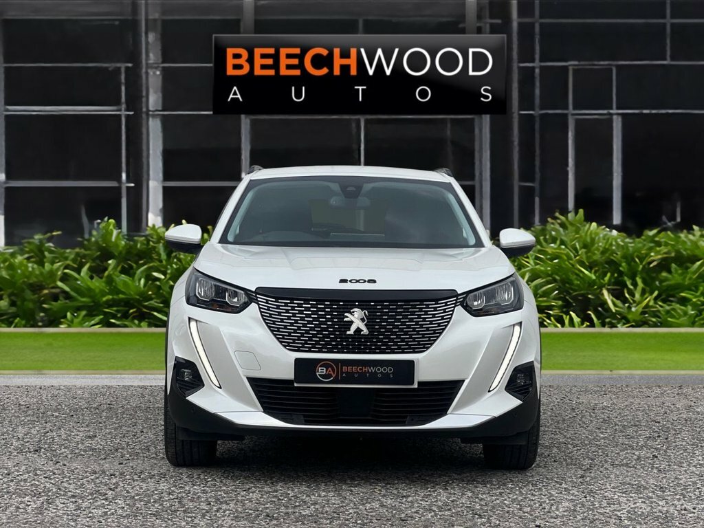 Peugeot 2008 2020 1.2 Puretech Allure Premium Suv Ea White #3