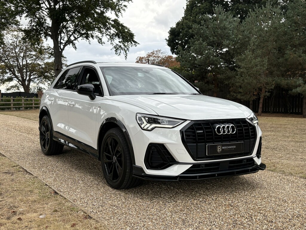 Audi Q3 Suv 2.0 Tdi 35 Black Edition 202121 White