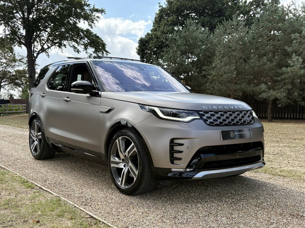 Land Rover Discovery Suv 3.0 D300 Mhev Metropolitan Edition 202323 Brown