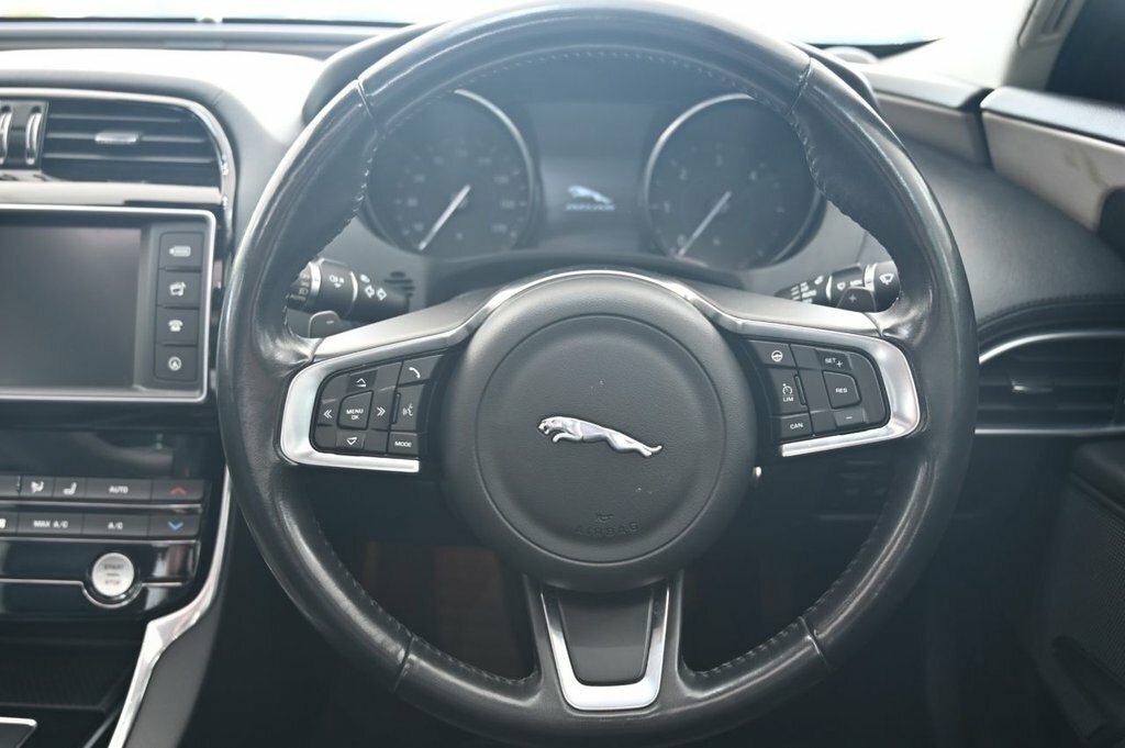 Jaguar XE  Black #17