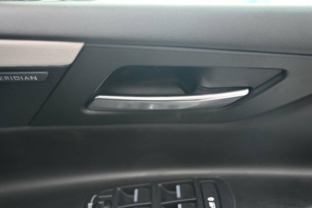 Jaguar XE  Black #30