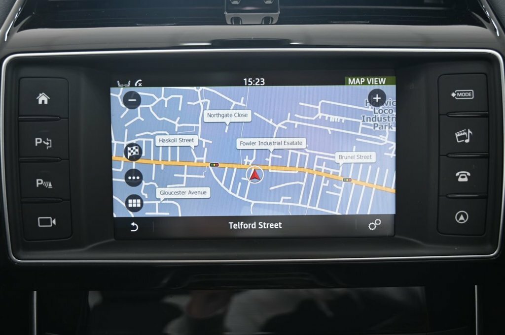 Jaguar XE  Black #20