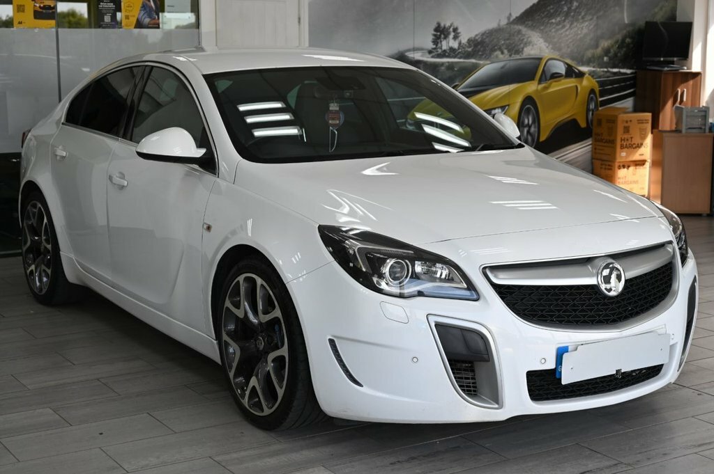 Vauxhall Insignia 2.8L Vxr Supersport White #2