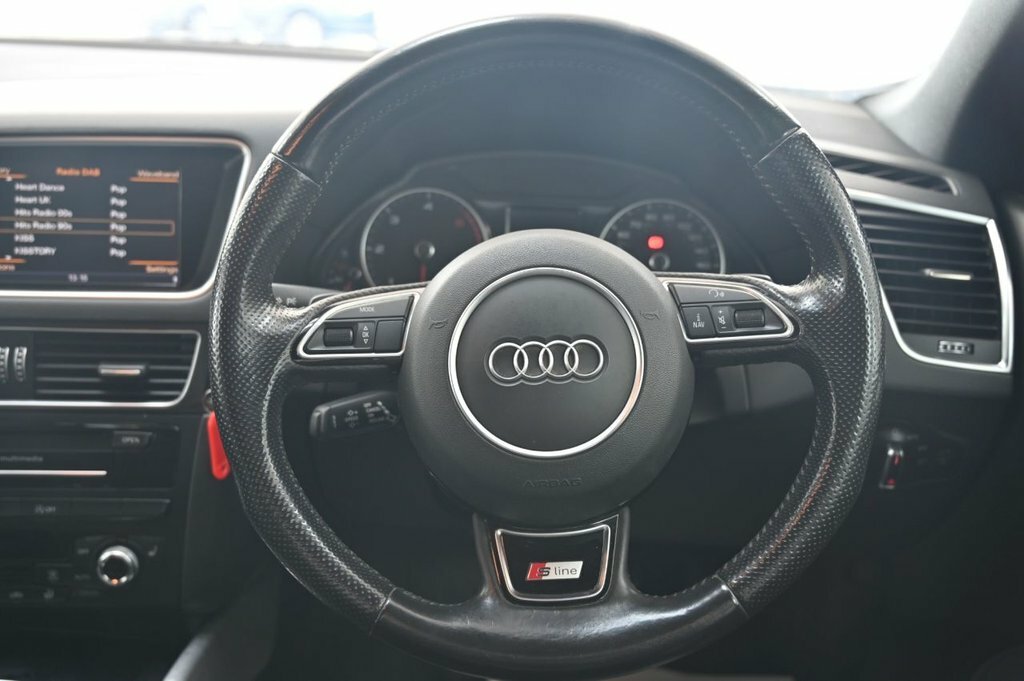Audi Q5  Black #14