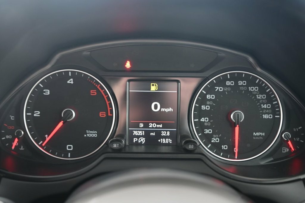 Audi Q5  Black #16