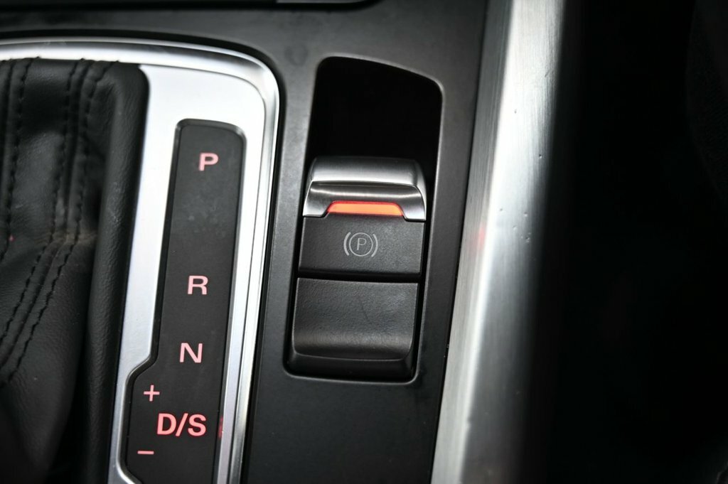 Audi Q5  Black #20