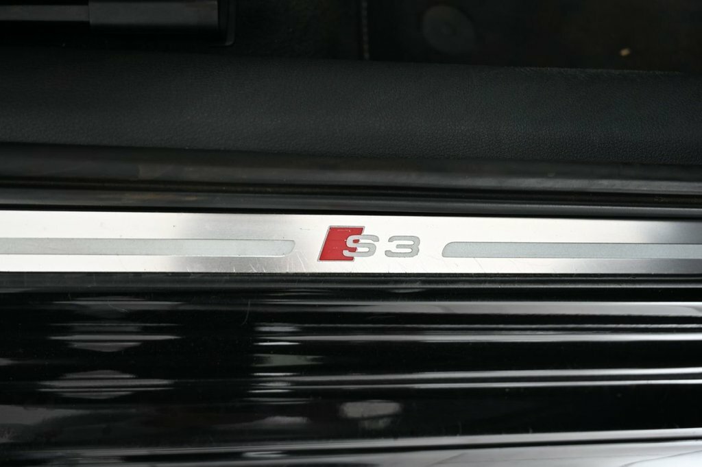 Audi S3 Hatchback 2.0 Black #27