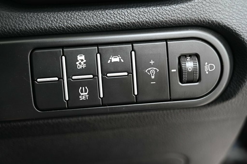 Kia Ceed Ceed 2 Isg White #24
