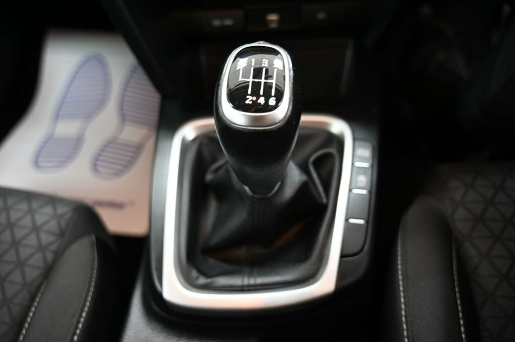 Kia Ceed Ceed 2 Isg White #23