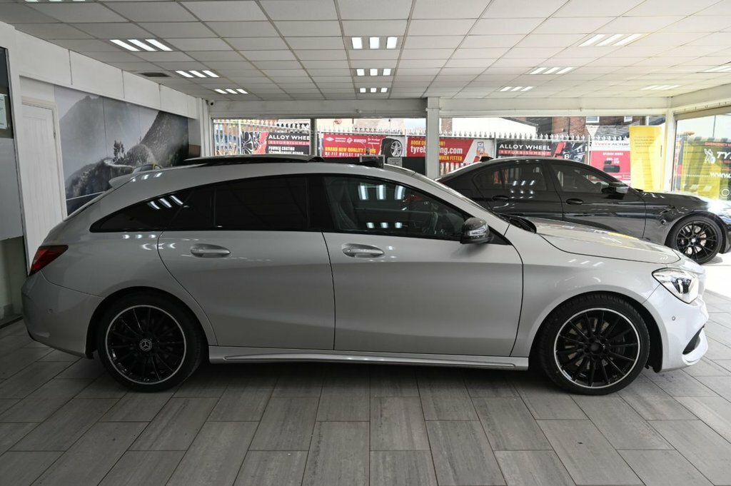 Mercedes-Benz CLA Class 2L Amg Line Night Edition Silver #3