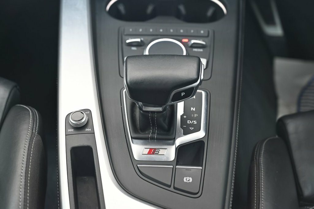 Audi S5 Hatchback Grey #31