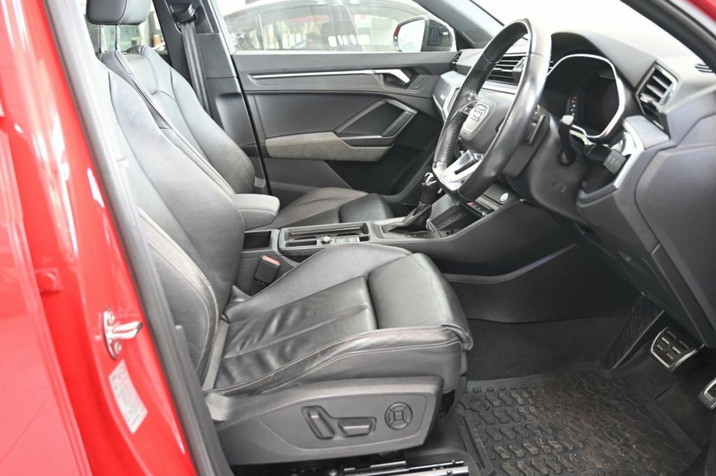 Audi Q3 Silver #15