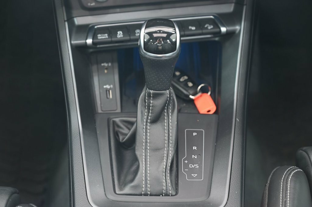 Audi Q3 Silver #35