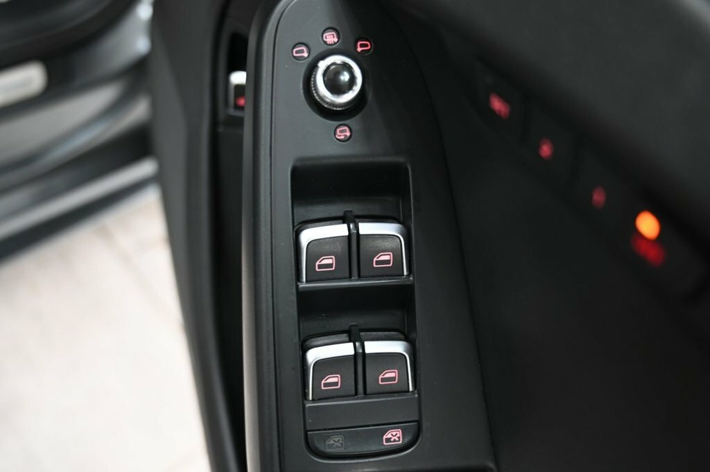 Audi RS4 Avant 4.2L Null Grey #23