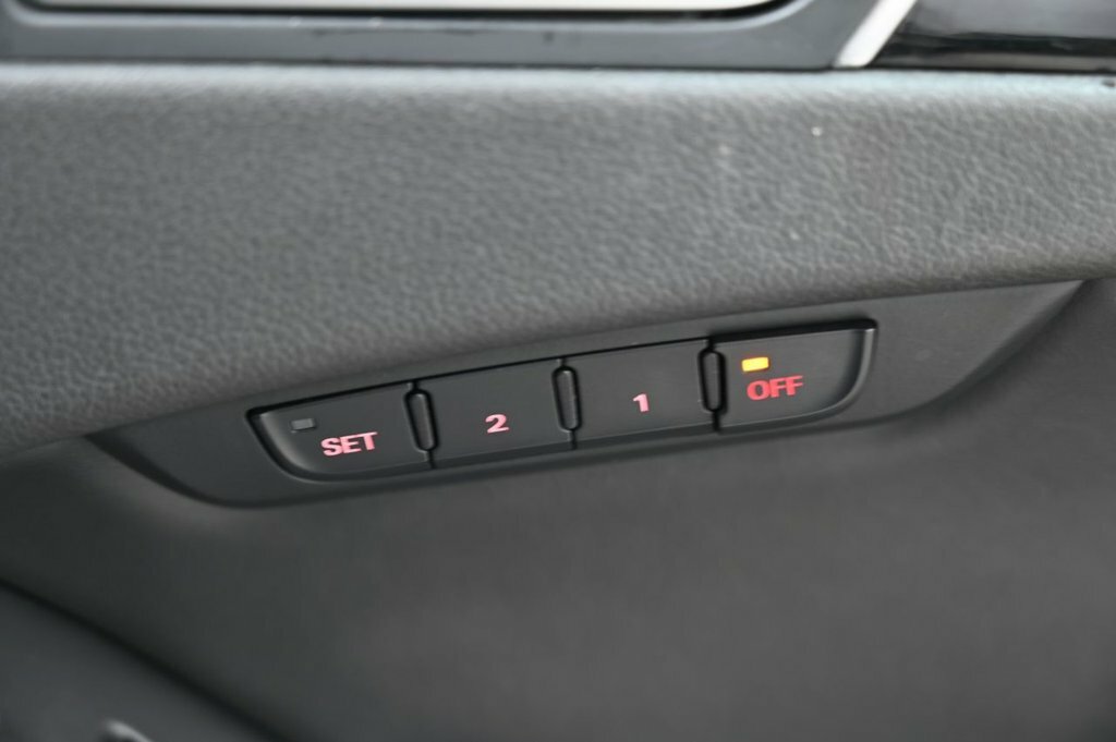 Audi RS4 Avant 4.2L Null Grey #21