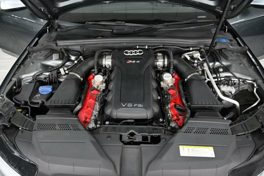 Audi RS4 Avant 4.2L Null Grey #25