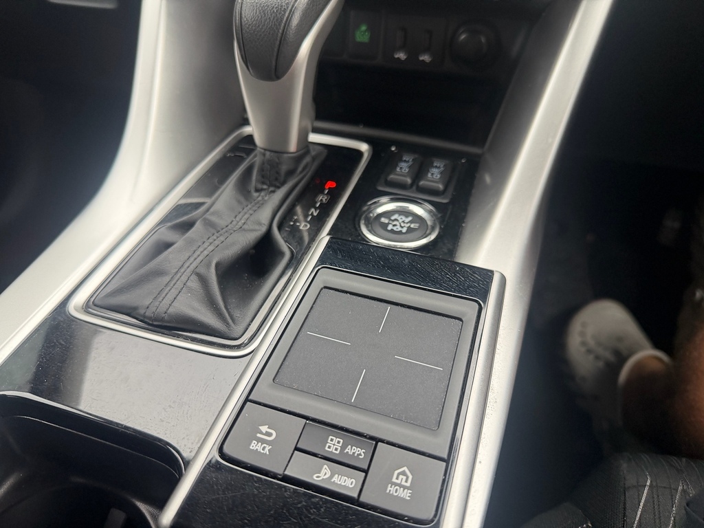 Mitsubishi Eclipse Cross Exceed Silver #30