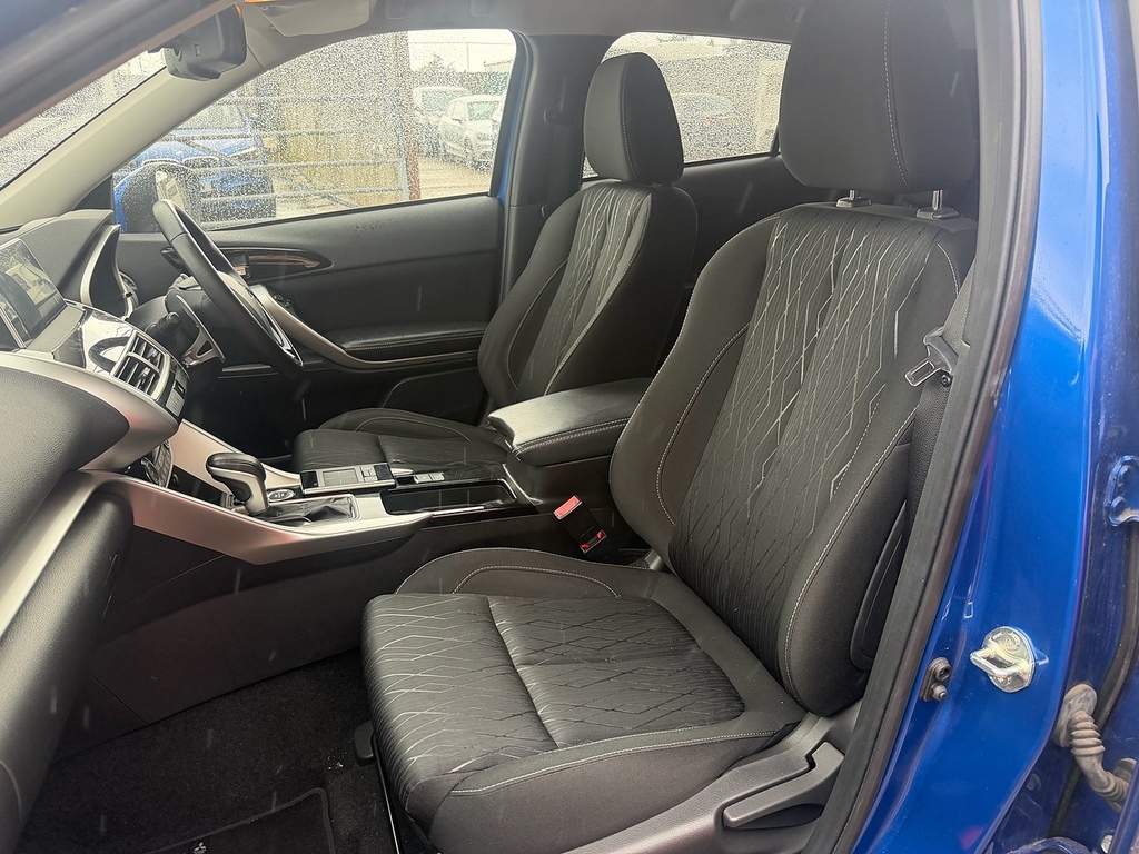 Mitsubishi Eclipse Cross Exceed Silver #24