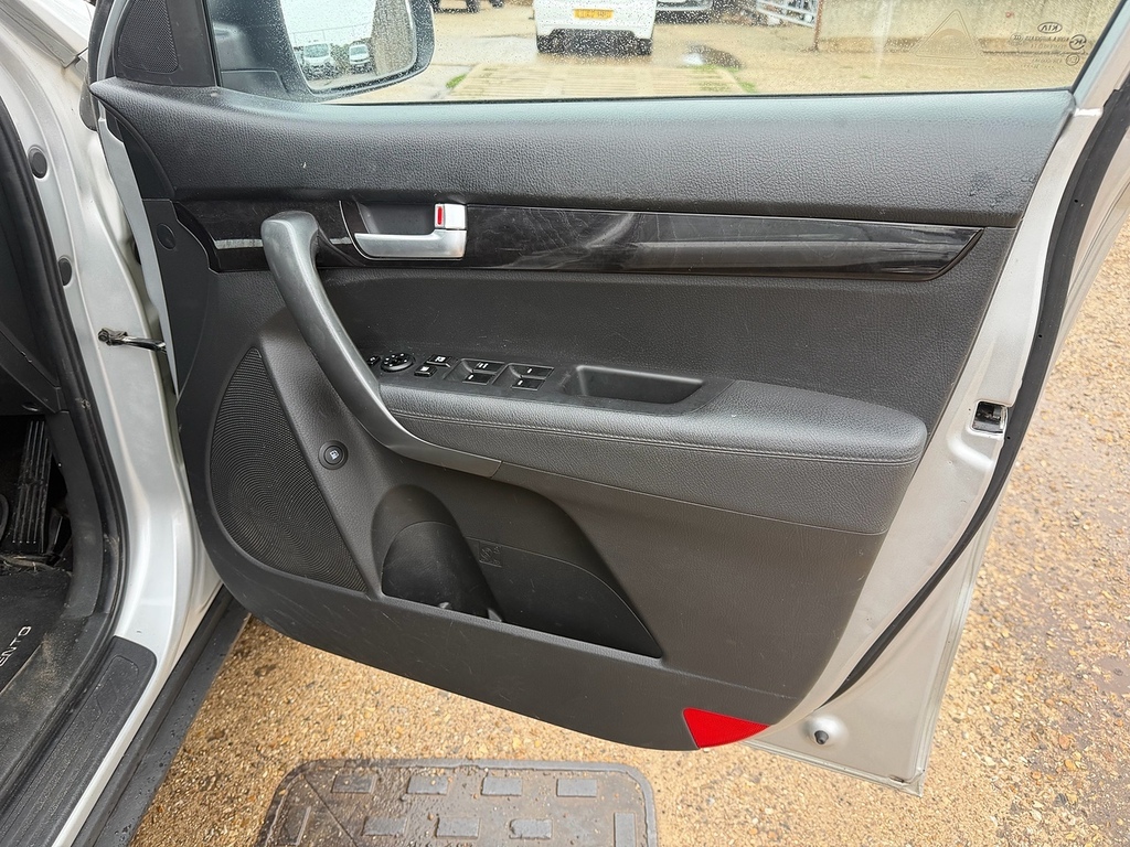 Kia Sorento Silver #16