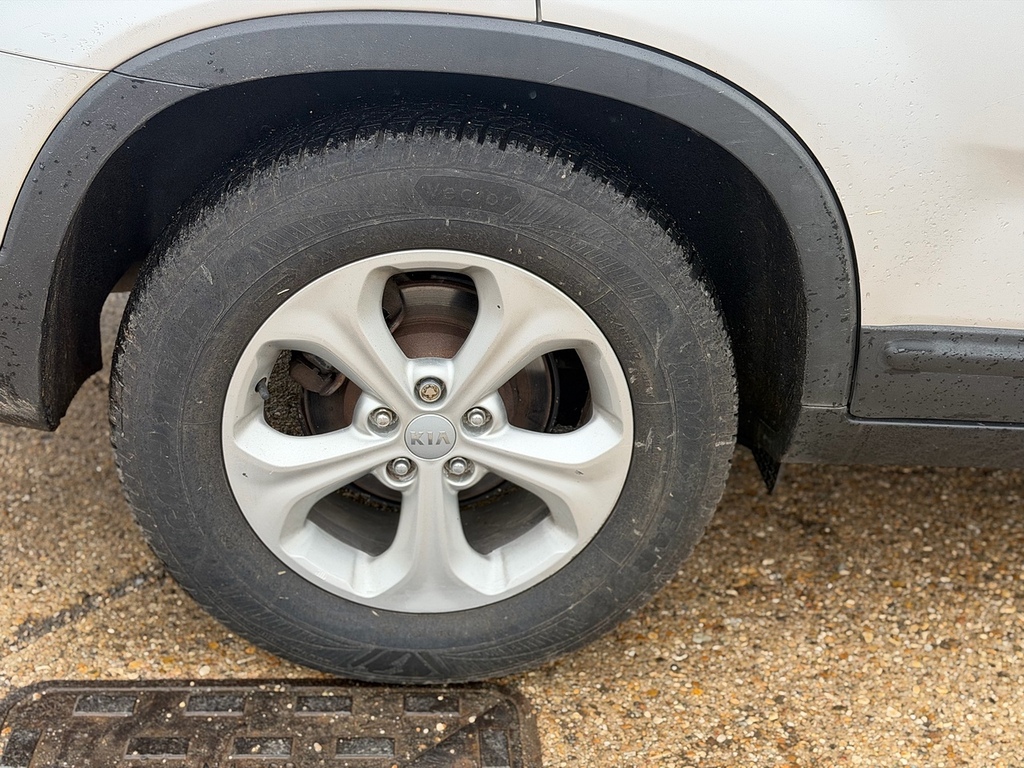 Kia Sorento Silver #10