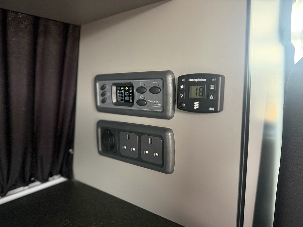 Volkswagen Transporter Panel Van Black #26