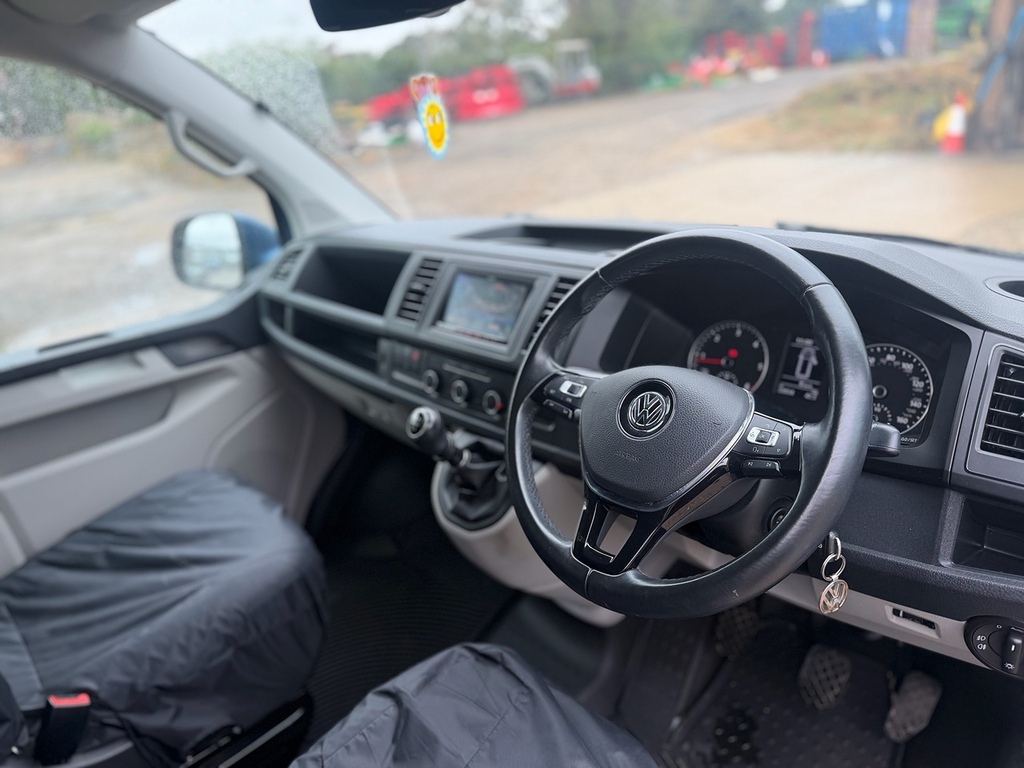 Volkswagen Transporter Panel Van Black #14