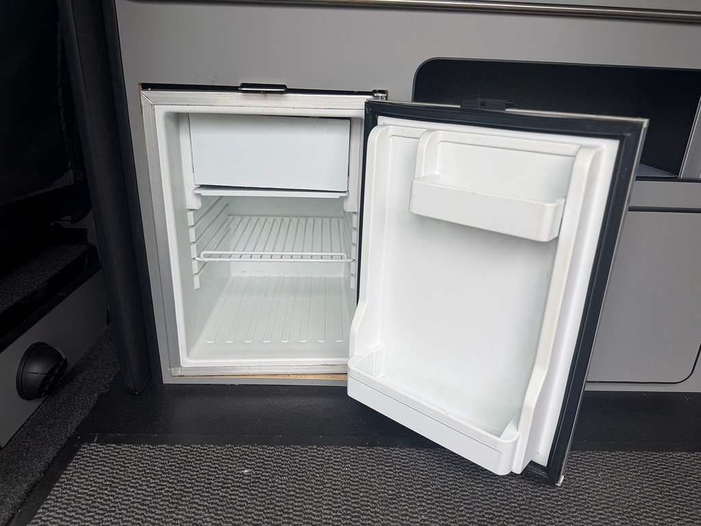Volkswagen Transporter Panel Van Black #22