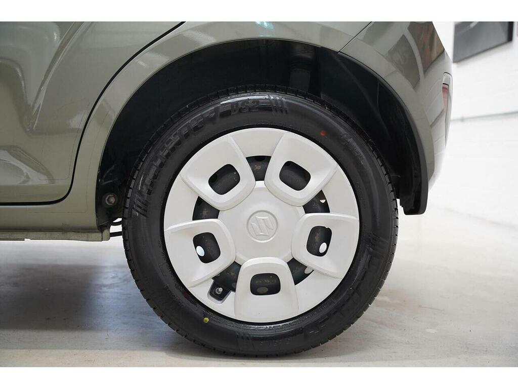 Suzuki Ignis Hatchback White #23