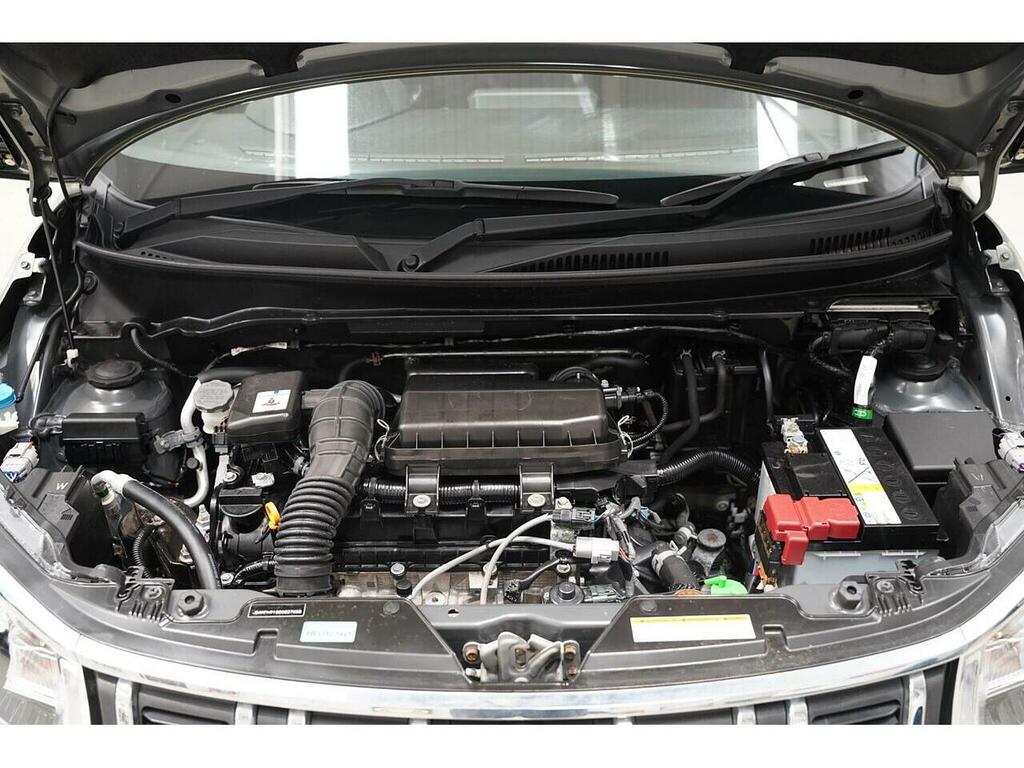 Suzuki Ignis Hatchback White #20
